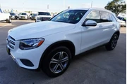 $17988 : Mercedes-Benz GLC 2018 GLC 3 thumbnail