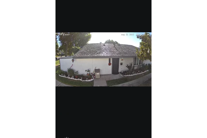 $650 : Cuarto de Renta image 2