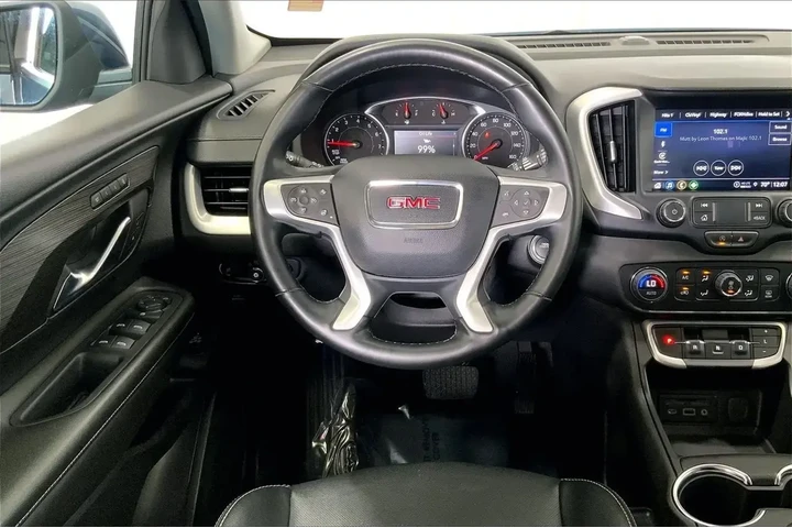 $21417 : GMC Terrain 2024 SLT 4dr SUV image 4