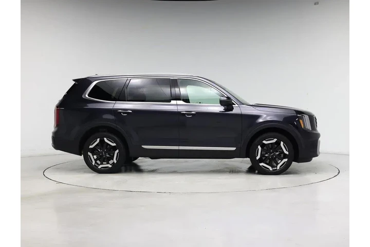 $33998 : Kia Telluride 2025 S 4dr SUV image 7
