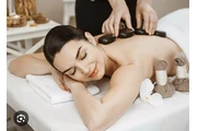 massage con piedra voncanica en Los Angeles