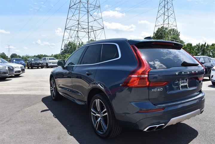 2019 XC60 T5 Momentum image 9