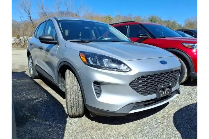 $15944 : Ford Escape 2020 S 4dr SUV image 1