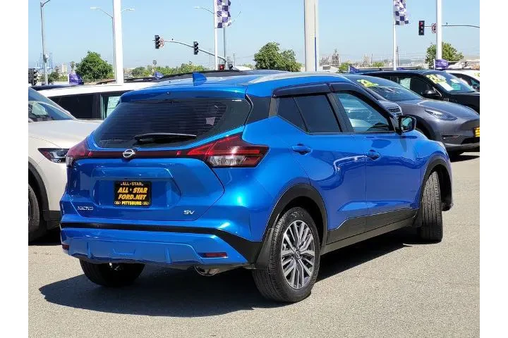 $21900 : Nissan Kicks 2023 SV 4dr Cro image 4