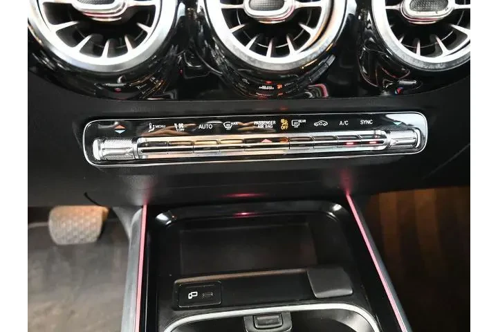 $23791 : Mercedes-Benz GLA 2021 GLA 2 image 10