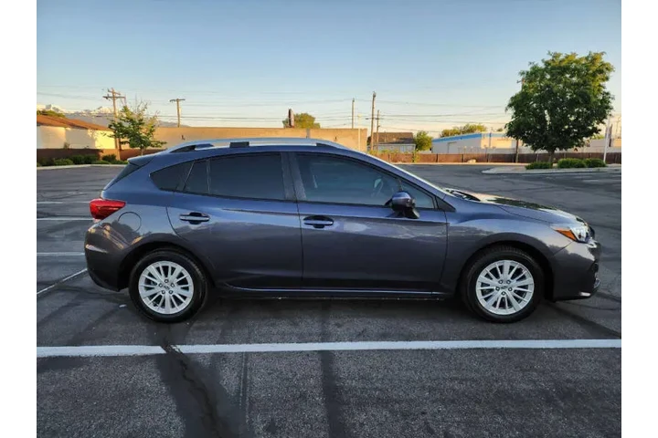 $11700 : 2017 Impreza Premium image 10