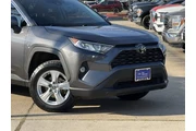 $27974 : Toyota RAV4 2021 AWD XLE 4dr thumbnail