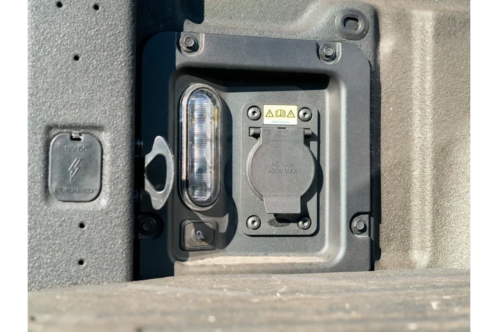 $34988 : 2024 Maverick LARIAT image 7