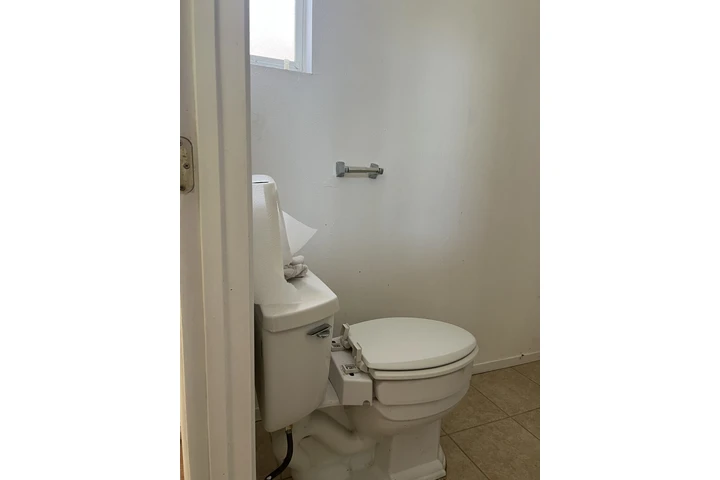 $1250 : Rento Cuarto image 9