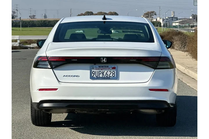 $32165 : Honda Accord 2025 SE 4dr Sed image 5