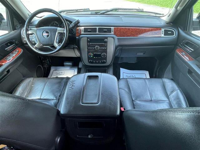 $22995 : GMC Sierra 1500 4WD Crew Cab image 8