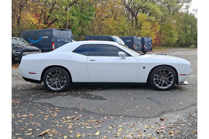 $39997 : Dodge Challenger 2022 R/T Sc image 6