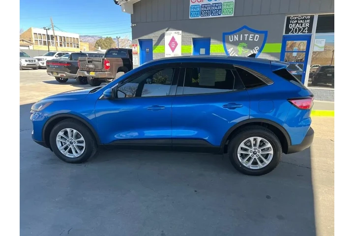 2022 Escape S image 8