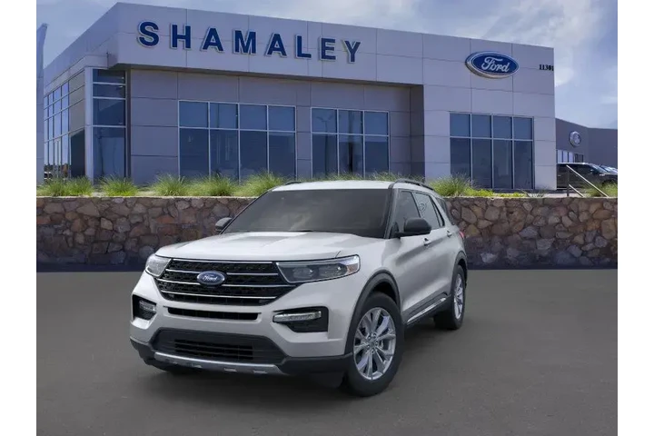 $33757 : Ford Explorer 2024 XLT 4dr S image 2
