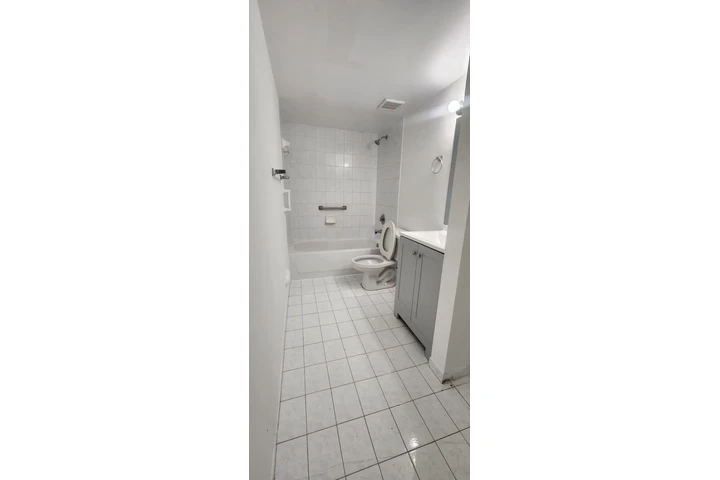 $2150 : kendall for Rent image 7