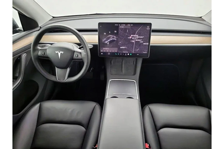 $36998 : Tesla Model Y 2024 AWD Long image 9