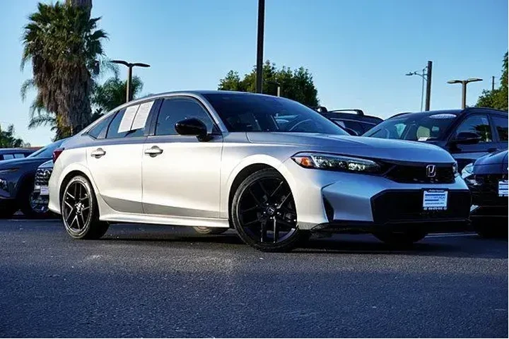 $24997 : Honda Civic 2025 Sport 4dr S image 2