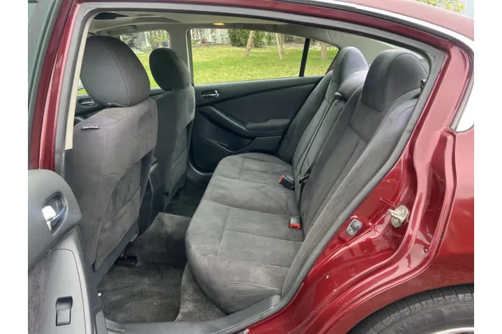 $6000 : 2012 Altima 2.5 S image 9