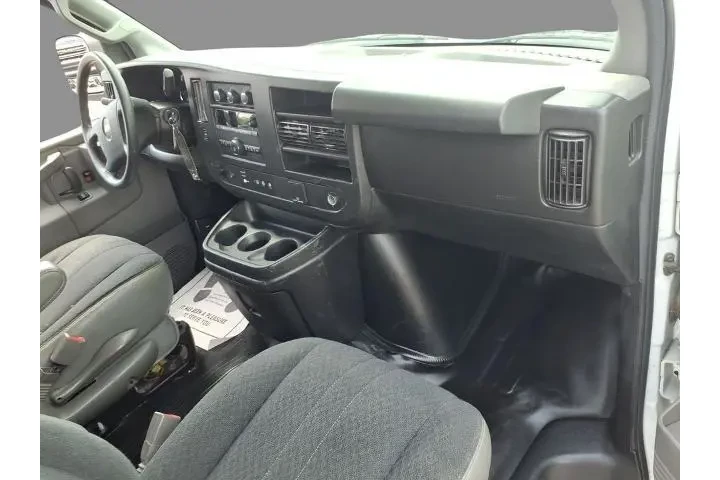 $25000 : Chevrolet Express 2020 2500 image 9