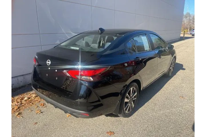 $16625 : Nissan Versa 2024 SV 4dr Sed image 7