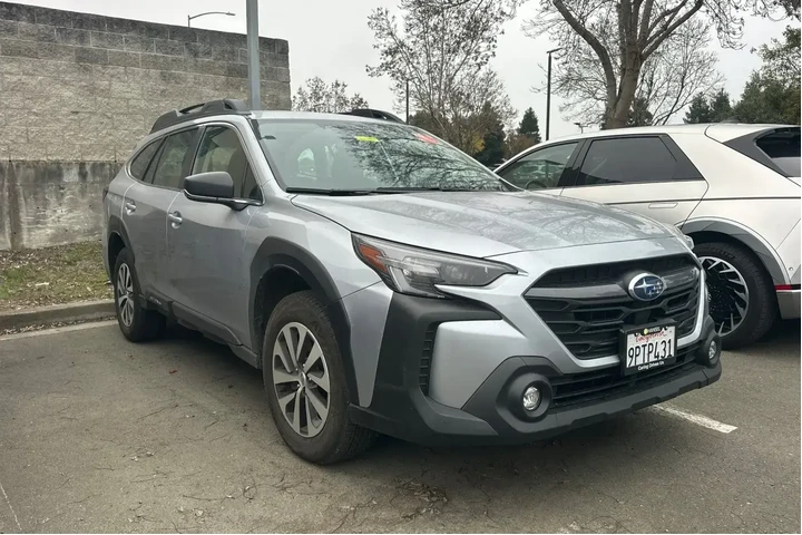 $25990 : Subaru Outback 2025 AWD Base image 2