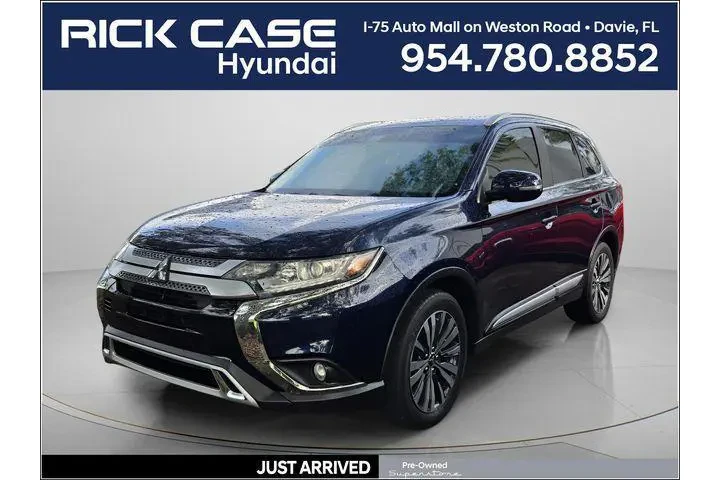 $13477 : Mitsubishi Outlander 2020 SE image 1