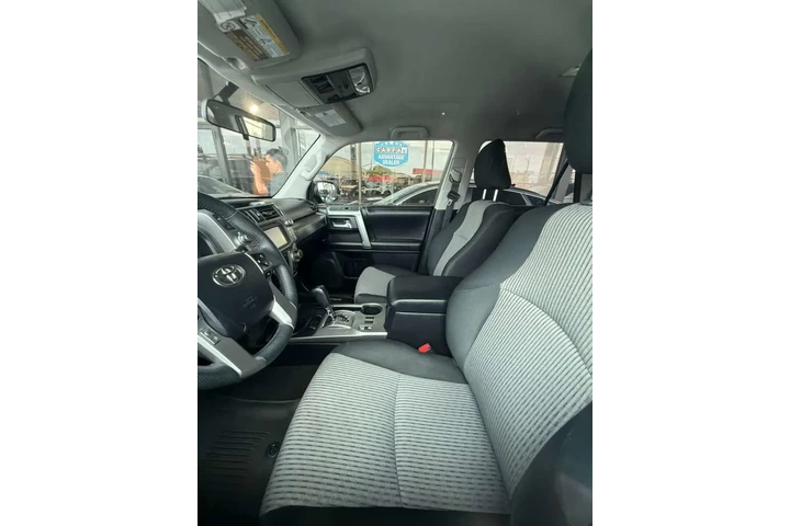$2000 : 4Runner SR5 Sport image 8