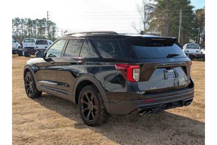$32971 : Ford Explorer 2021 AWD ST 4d image 5