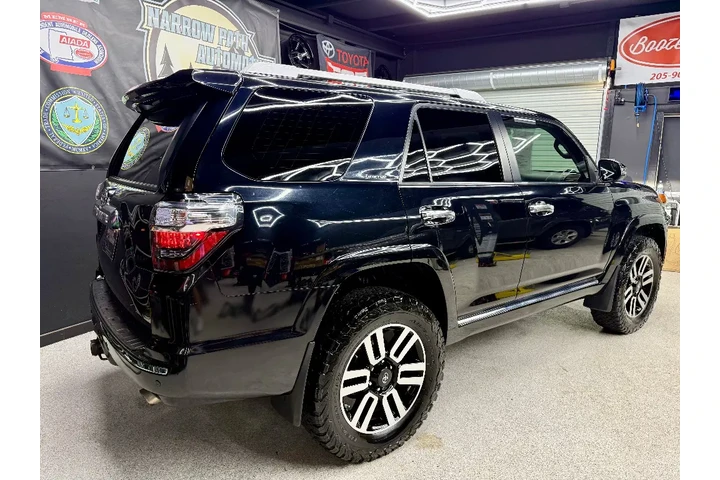 $17995 : 2016 4Runner image 3