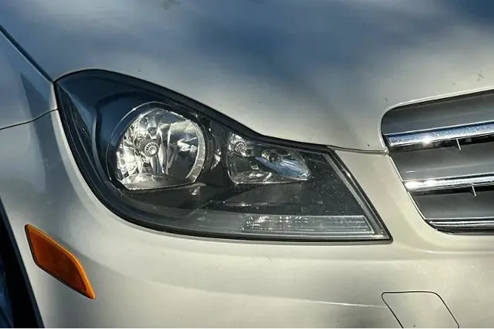 $10995 : Mercedes-Benz C-Class 2012 C image 9