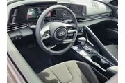 $22383 : Hyundai ELANTRA Hybrid 2025 thumbnail