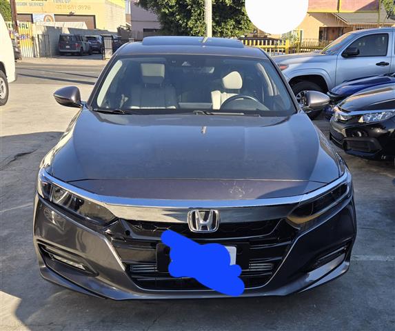 $17500 : 2018 honda Accord image 1