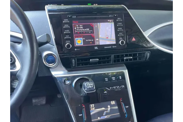 2019 Mirai image 9
