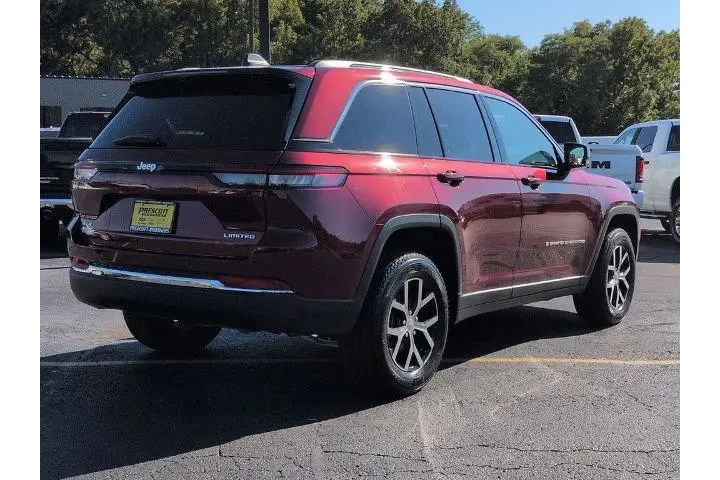 $37277 : Jeep Grand Cherokee 2024 4x4 image 8