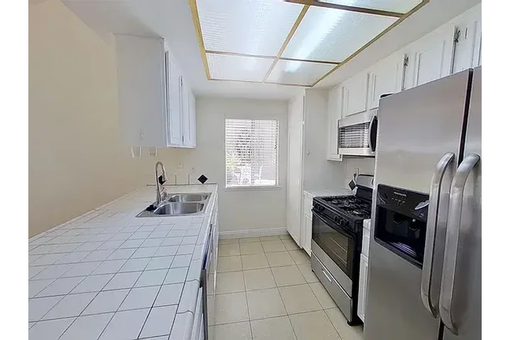 $1800 : READY FOR NEW TENANT***Anaheim image 2