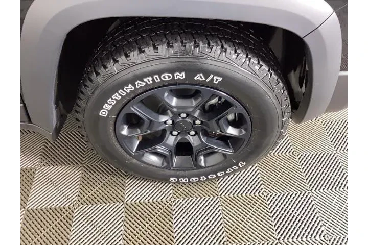 $27495 : Jeep Cherokee 2022 4x4 Trail image 7