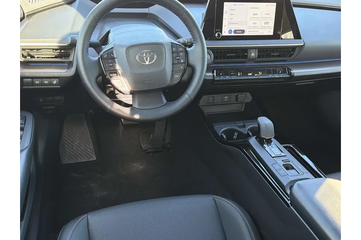$32210 : Toyota Prius 2025 LE 4dr Hat image 10
