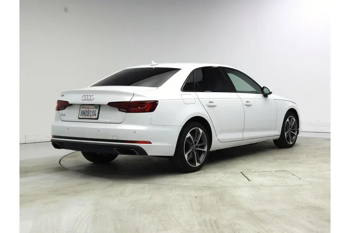 $16998 : Audi A4 2019 Titanium 40 TFS image 8