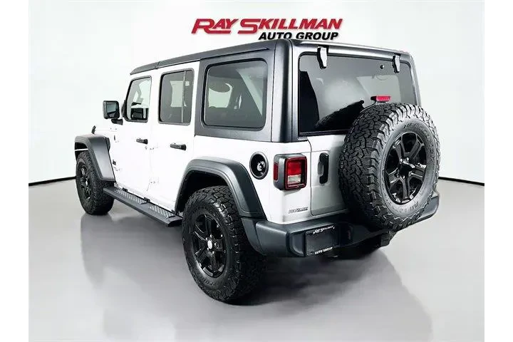 $34975 : Jeep Wrangler Unlimited 2021 image 5