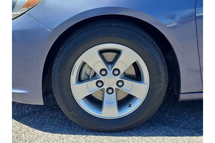 $10798 : Chevrolet Malibu 2014 LS 4dr image 9