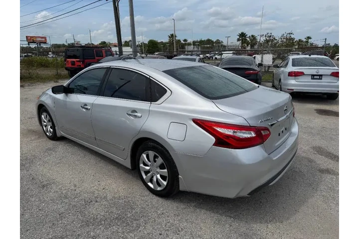 $6797 : 2016 Altima 2.5 S image 8