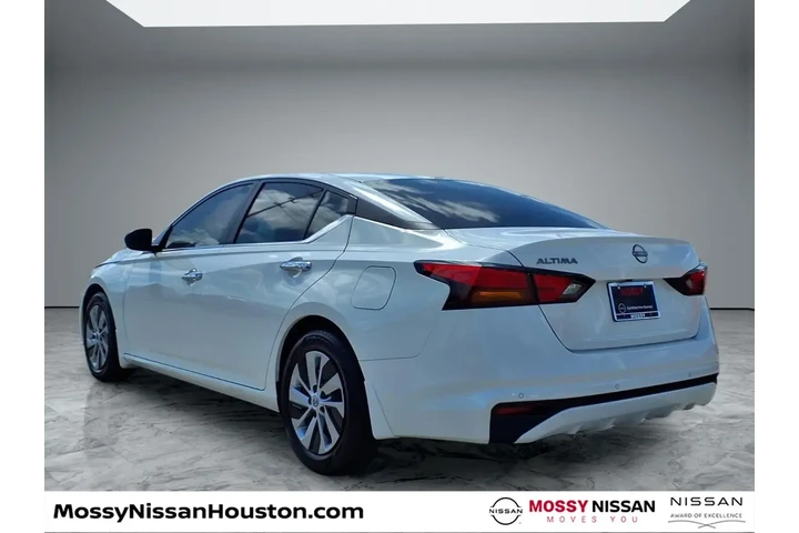 $21595 : Nissan Altima 2025 2.5 S 4dr image 2