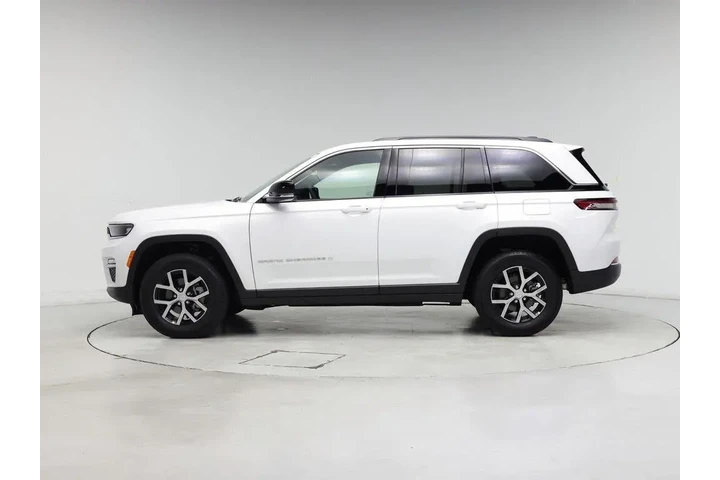 $37998 : Jeep Grand Cherokee 2025 4x2 image 3