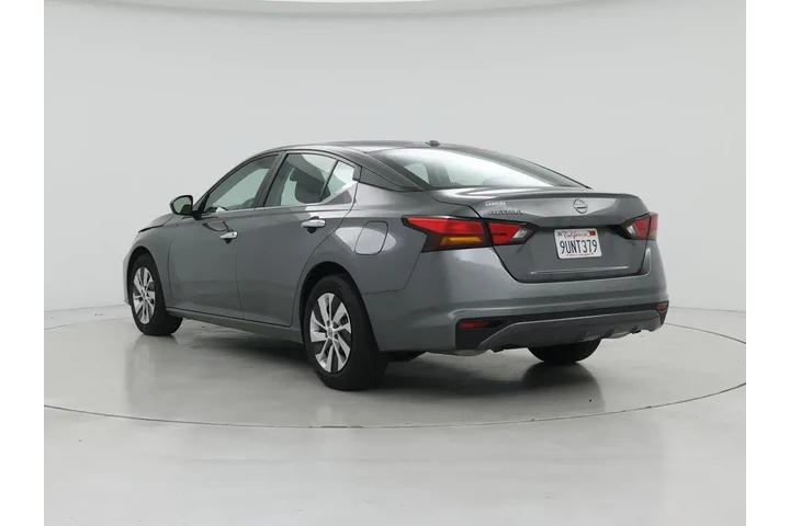 $23998 : Nissan Altima 2025 2.5 S 4dr image 2