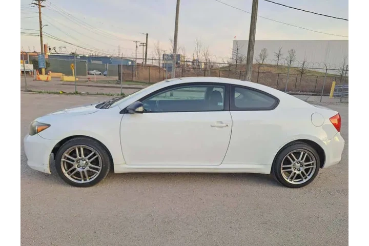 $4999 : 2007 tC image 4