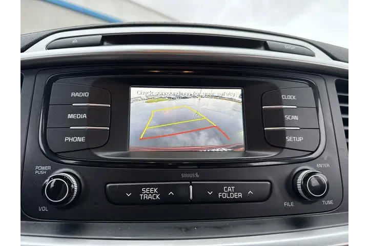 $9898 : Pre-Owned 2016 Sorento LX image 7