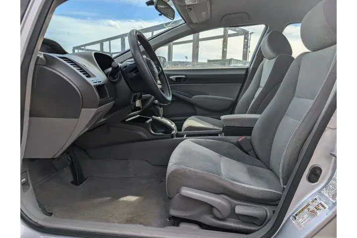 $4999 : Honda Civic 2010 LX 4dr Seda image 5