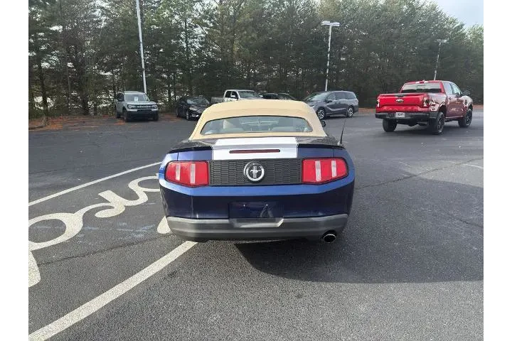 $7994 : Ford Mustang 2010 V6 2dr Con image 6