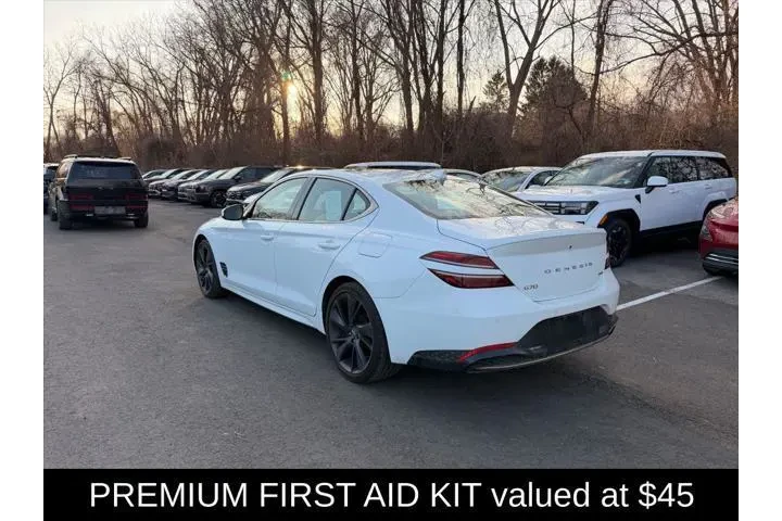 $30000 : Genesis G70 2023 2.0T 4dr Se image 6