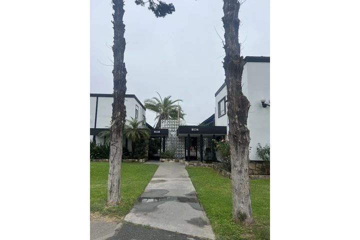 $2050 : apartamento 1 recámara image 2